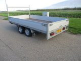 Diverse gebruikte plateauwagens